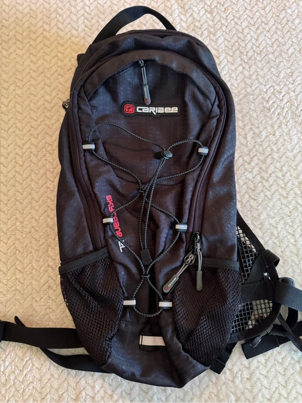 Caribee Skycrane 2L Hiking Daypack Hydration Compatible Black/Red
